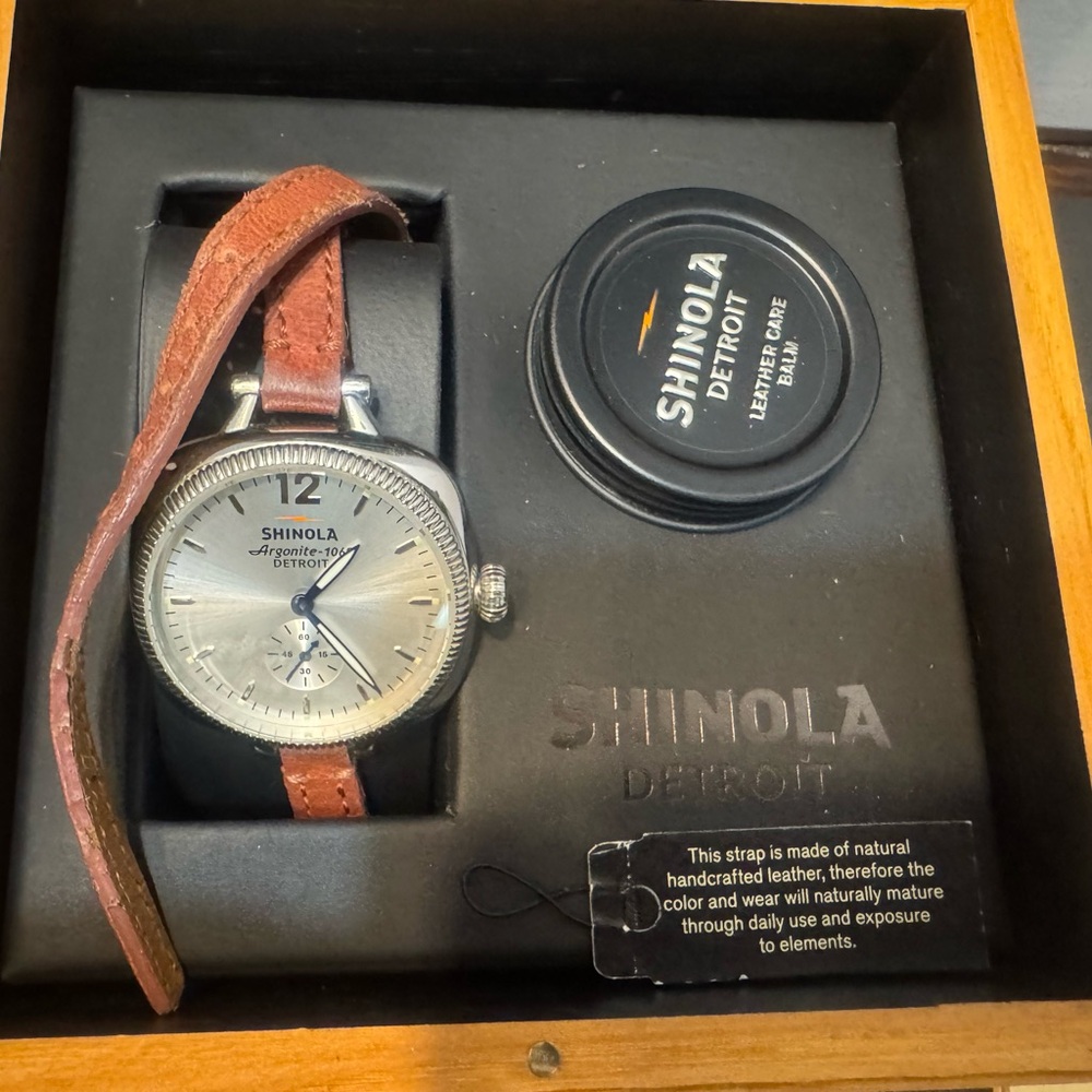 Shinola Cream Dial with Brown Leather Strap Watch - Picture 8 of 9